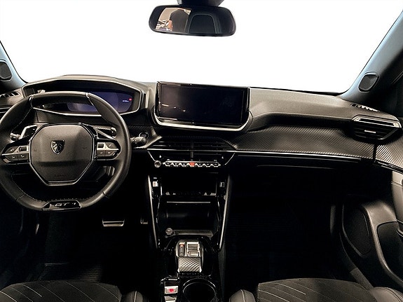 Peugeot 2008 5 of 16