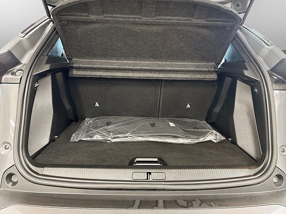 Peugeot 2008 16 of 16