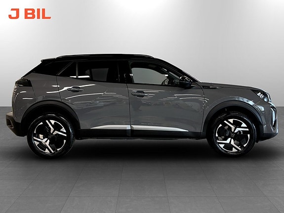 Peugeot 2008 14 of 16