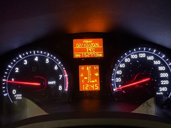 Toyota Avensis 21 of 25