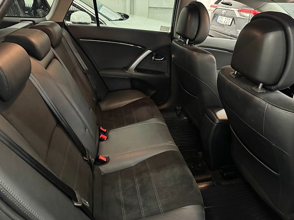 Toyota Avensis 18 of 25