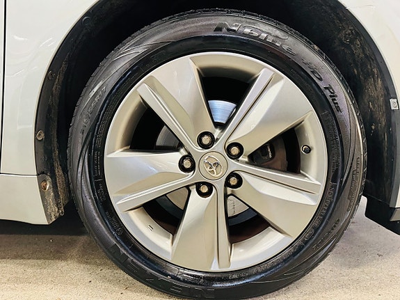 Toyota Avensis 11 of 25