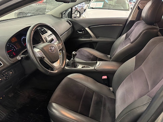 Toyota Avensis 20 of 25