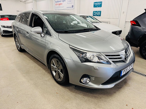 Toyota Avensis 13 of 25