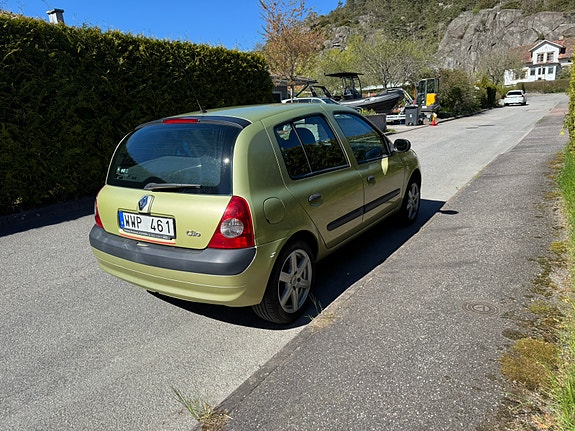 Renault Clio 6 of 7