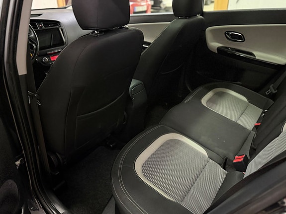 Kia Ceed 13 of 13