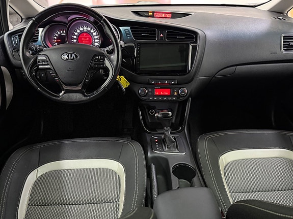 Kia Ceed 8 of 13