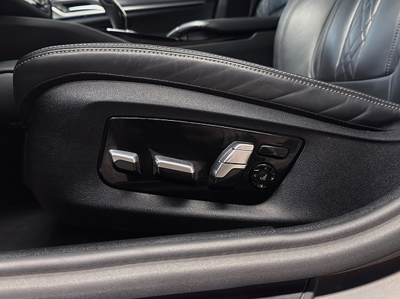 BMW 545e 17 of 30
