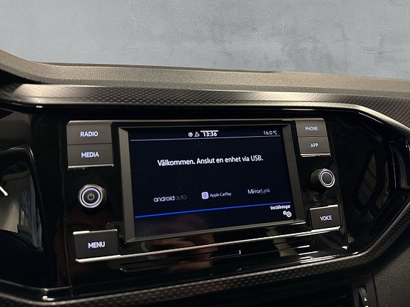 Volkswagen T-Cross 18 of 26
