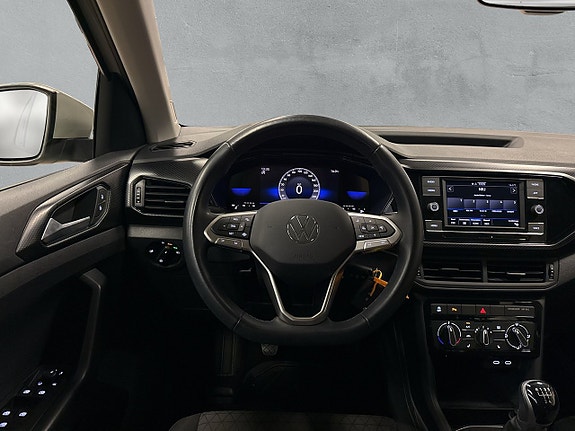 Volkswagen T-Cross 13 of 26