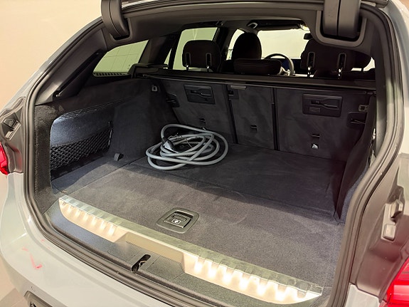 BMW 330e 6 of 18