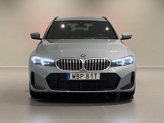 BMW 330e 2 of 18