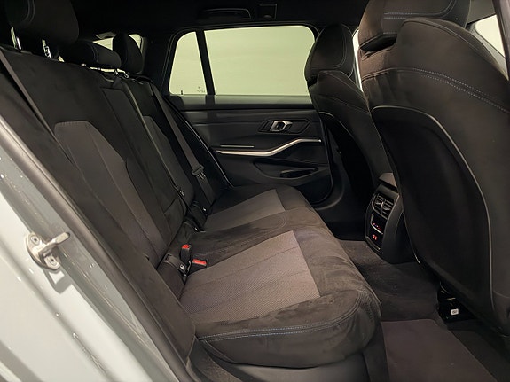 BMW 330e 7 of 18