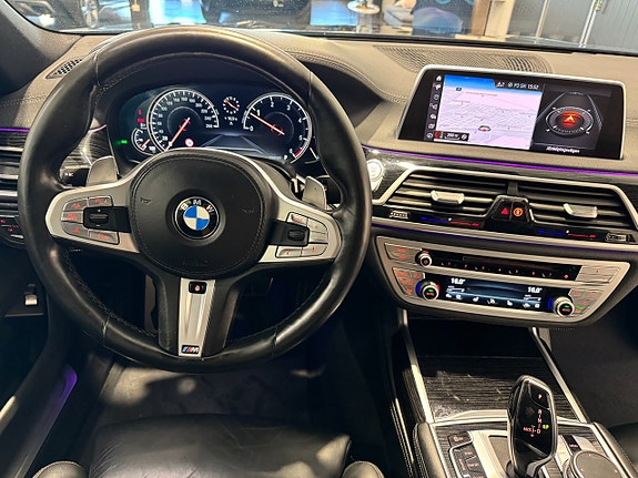 BMW 740d 14 of 30