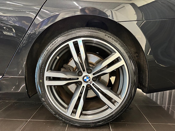 BMW 740d 28 of 30