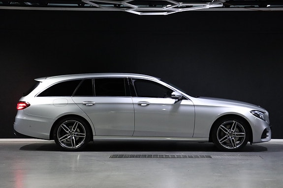 Mercedes-Benz E220 8 of 28