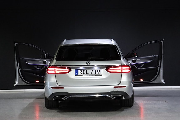 Mercedes-Benz E220 6 of 28