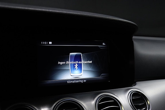 Mercedes-Benz E220 25 of 28