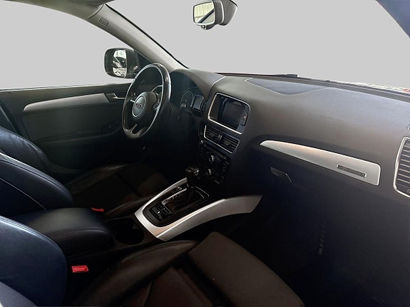 Audi Q5 9 of 18