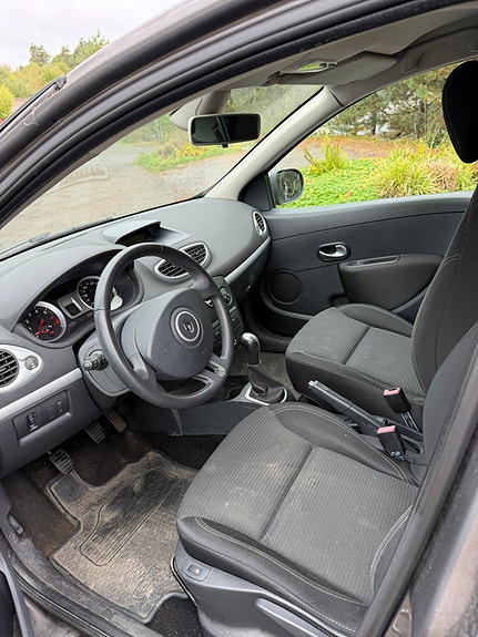 Renault Clio 4 of 9