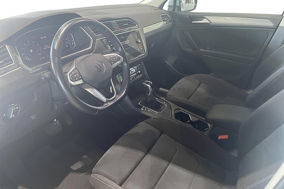 Volkswagen Tiguan 12 of 26