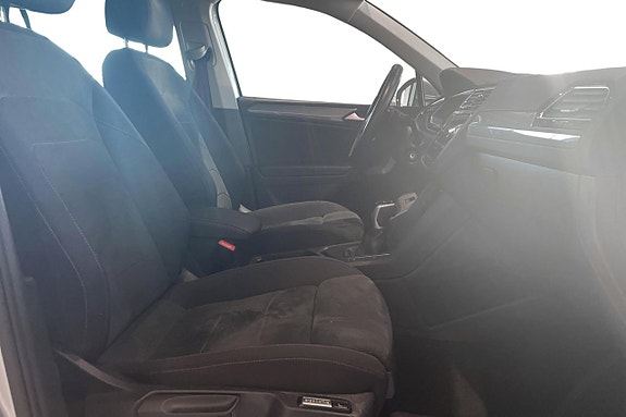 Volkswagen Tiguan 14 of 26