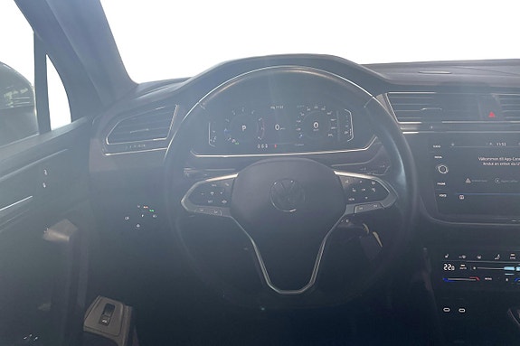 Volkswagen Tiguan 18 of 26