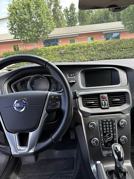 Volvo V40 5 of 7