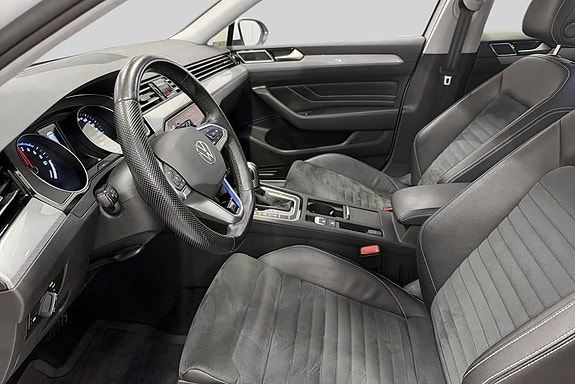 Volkswagen Passat 8 of 18