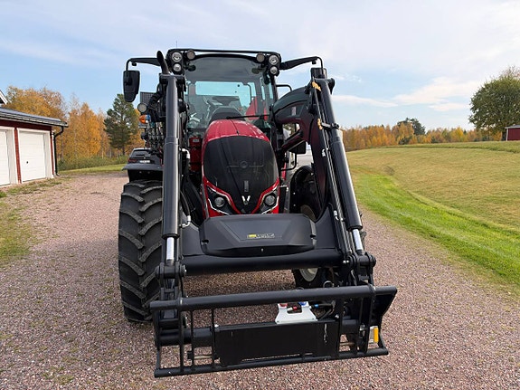 Valtra A115 HiTech / 6 timmar 3 of 9