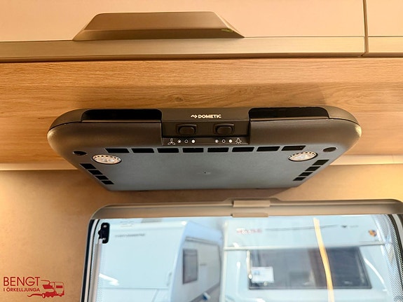 Knaus SÜDWIND BLACK SELECTION 580 UF 18 of 21