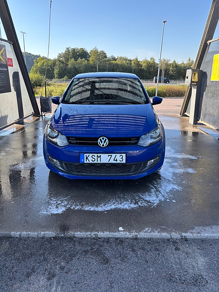 Volkswagen Polo 2 of 6