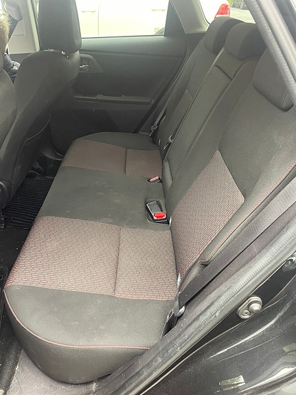 Toyota Auris 10 of 10