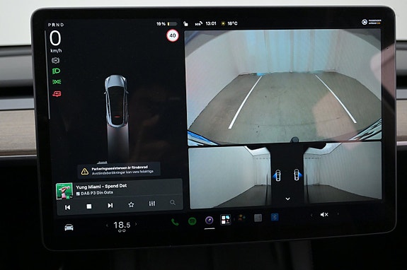 Tesla Model Y 18 of 27