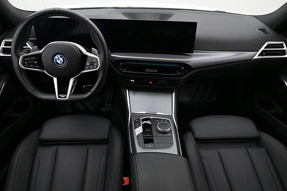 BMW 330e 6 of 27