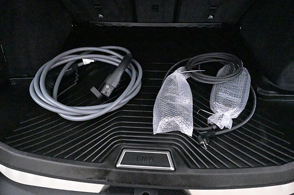 BMW 330e 22 of 27