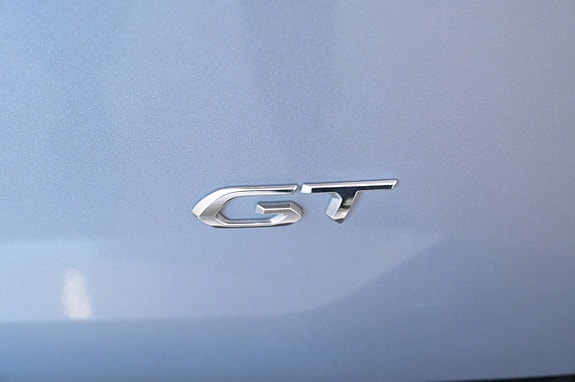 Peugeot e-2008 25 of 27