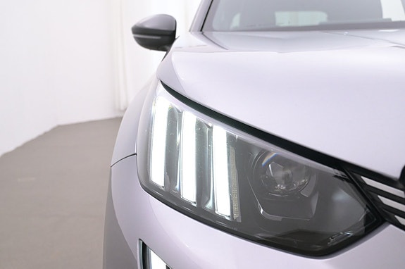 Peugeot e-2008 26 of 27