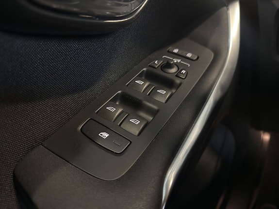 Volvo V40 20 of 23