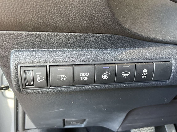 Toyota Corolla 11 of 15