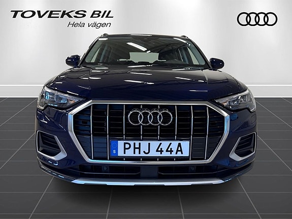 Audi Q3 3 of 11