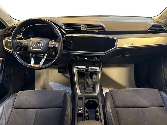 Audi Q3 9 of 11
