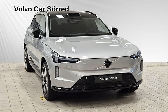Volvo EX90 6 of 15