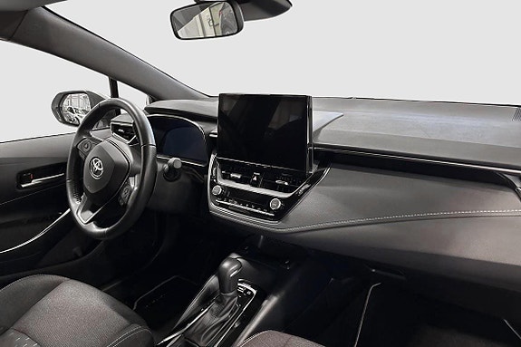 Toyota Corolla 9 of 13