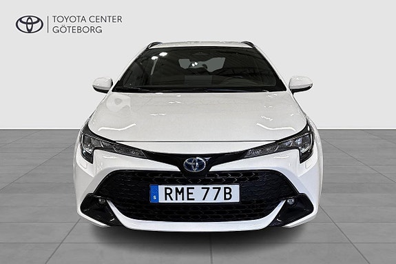 Toyota Corolla 8 of 13
