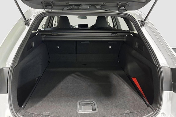 Toyota Corolla 13 of 13