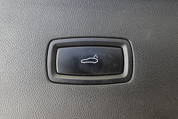 Porsche Cayenne 25 of 27