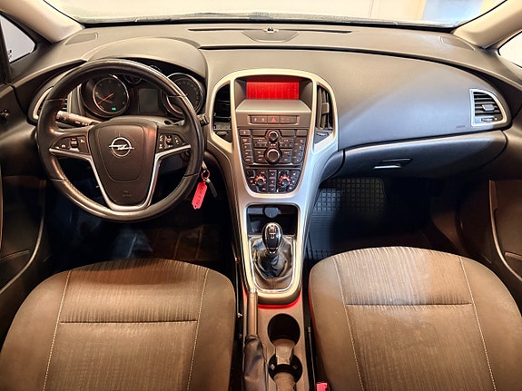 Opel Astra 14 of 15