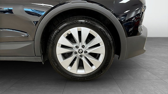 Skoda Elroq 6 of 13