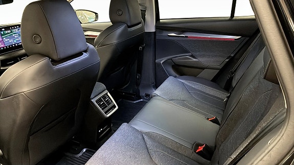 Skoda Elroq 11 of 13